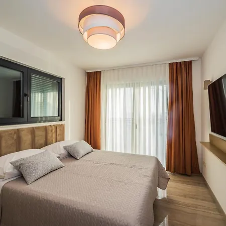 Luxury Bellevue Podstrana