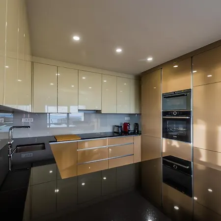 Luxury Bellevue * Podstrana