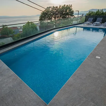 Appartement Luxury Bellevue Podstrana