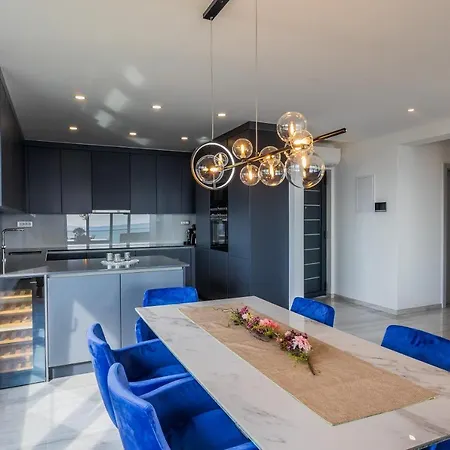 Luxury Bellevue *