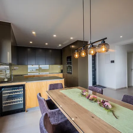 Luxury Bellevue Podstrana